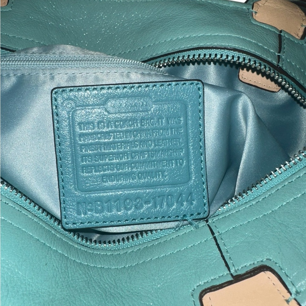 Coach Audrey Op Art Swirl Tote Bag - Picture 4 of 9